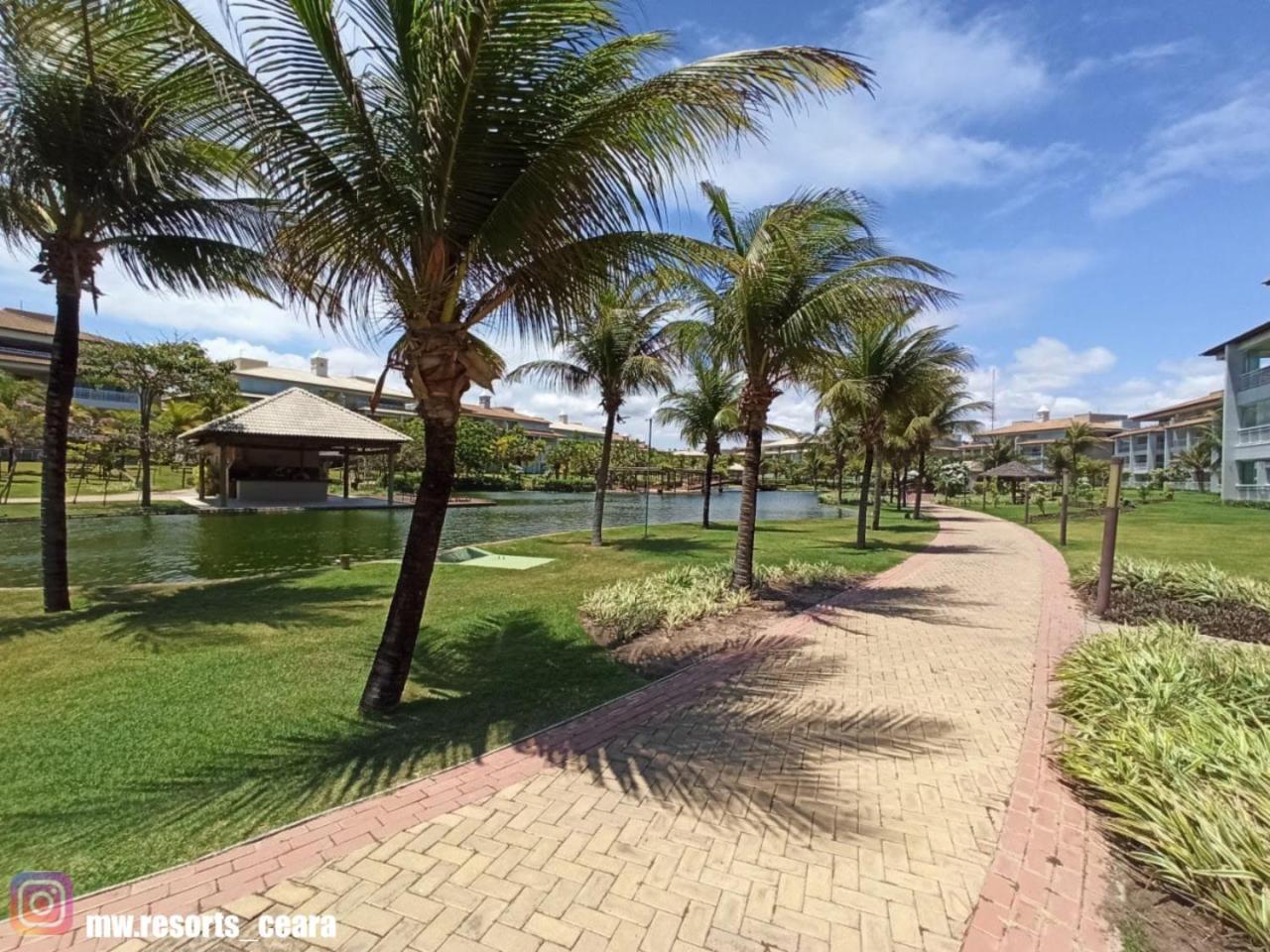 Golf 1 Km Beach Parck Акірас Екстер'єр фото
